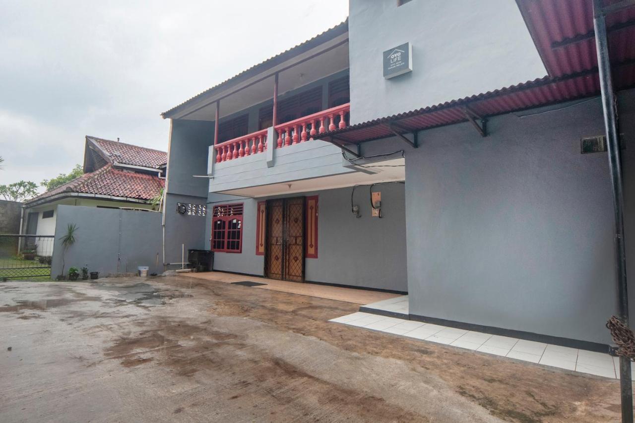 Oyo Life 3034 Taman Melati Hotel Depok Kültér fotó