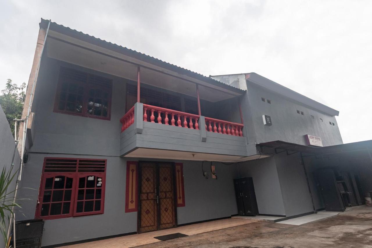 Oyo Life 3034 Taman Melati Hotel Depok Kültér fotó